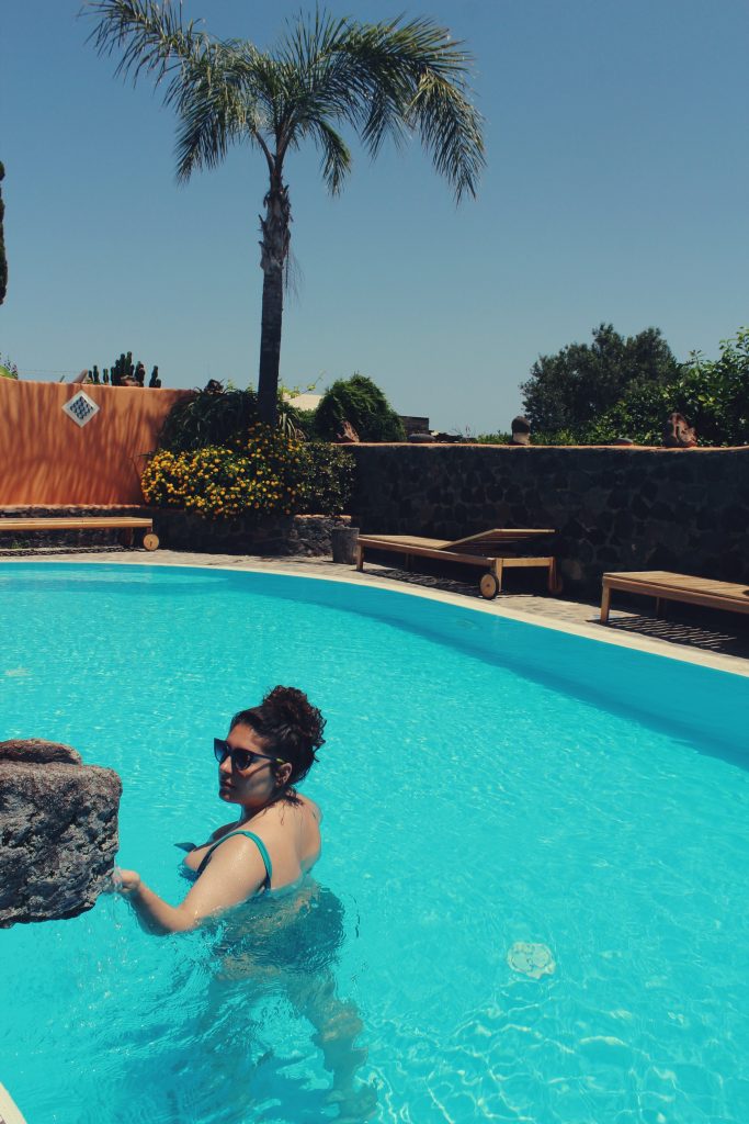 salina_hotel_mamma_santina_piscina_raffaellacatania_blogger